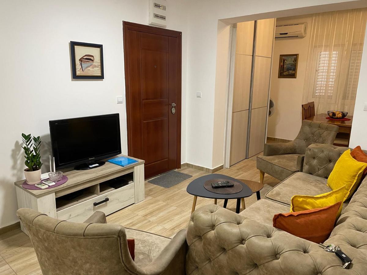 Maka&Isa Apartment บุดวา ภายนอก รูปภาพ