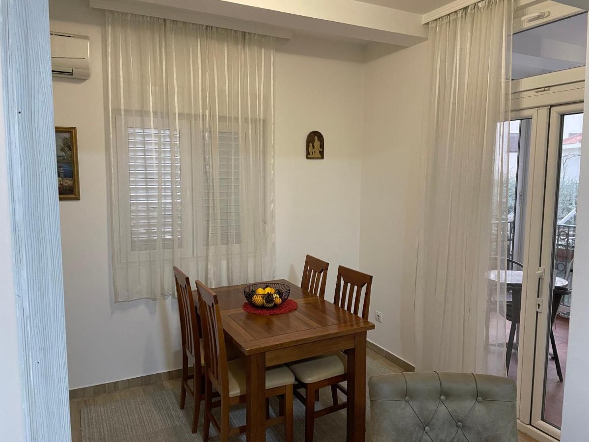 Maka&Isa Apartment บุดวา ภายนอก รูปภาพ
